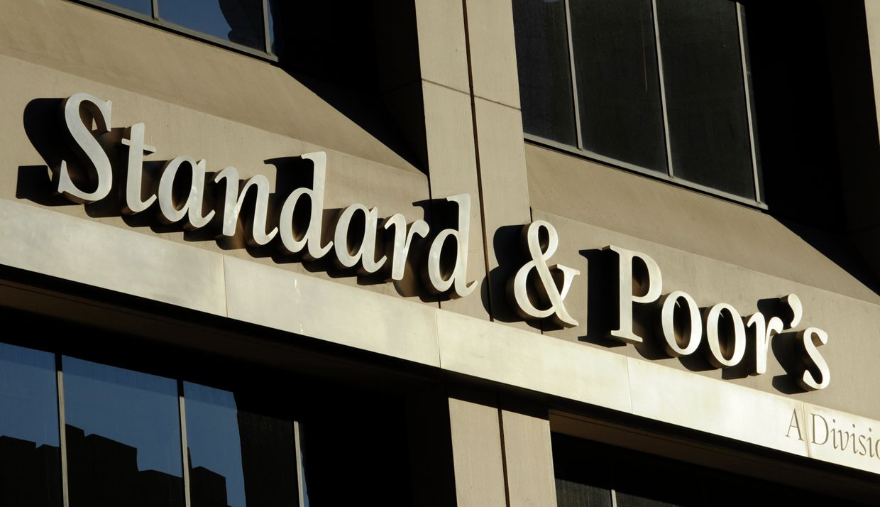 Здание штаб-квартиры рейтингового агентства Standard & Poors в Нью-Йорке, США Здание штаб-квартиры рейтингового агентства Standard & Poors в Нью-Йорке, США