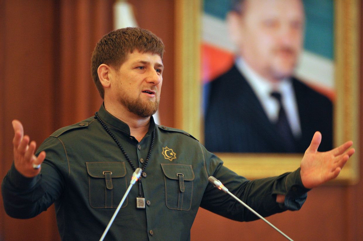 Глава Чеченской Республики Рамзан Кадыров выступает во время торжественного заседания парламента Чеченской Республики