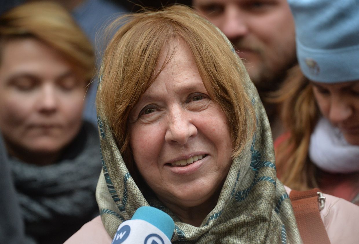 Белорусская писательница Светлана Алексиевич получила Нобелевскую премию по литературе