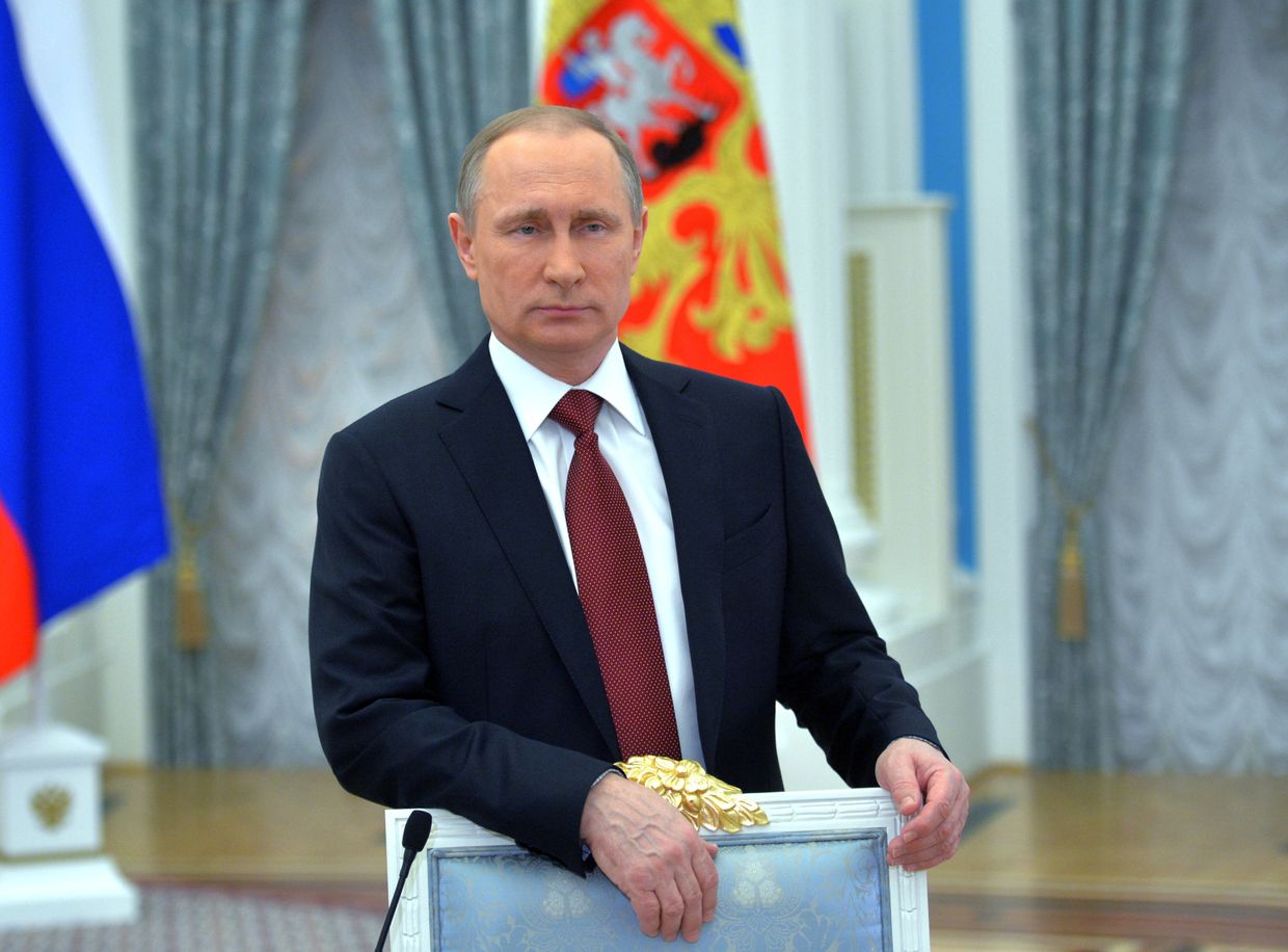 Президент России В. Путин поздравил российских женщин с 8 Марта