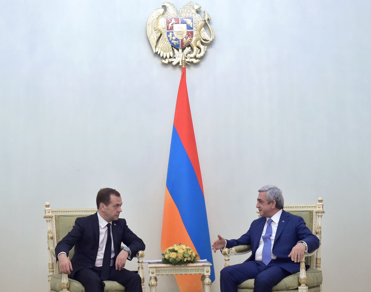 Председатель правительства РФ Дмитрий Медведев и президент Армении Серж Саргсян