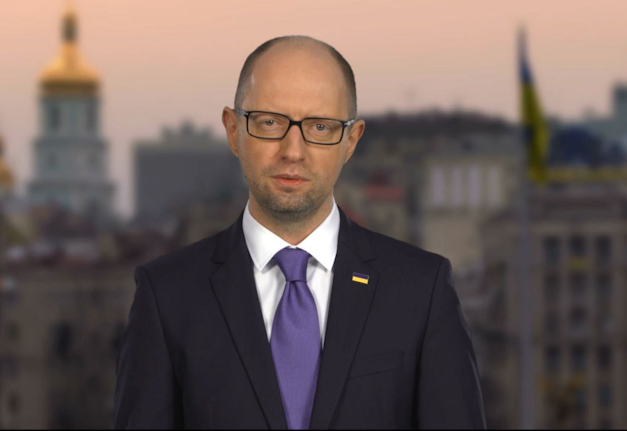 Премьер-министр Арсений Яценюк в своем выступлении по телевидению говорит, что уходит в отставку