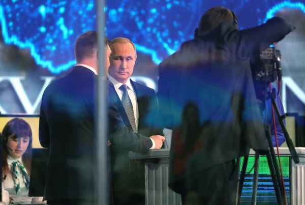 Прямая линия с Владимиром Путиным