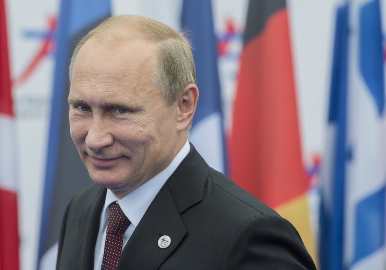 Президент РФ Владимир Путин перед началом заседания саммита форума «Азия-Европа»