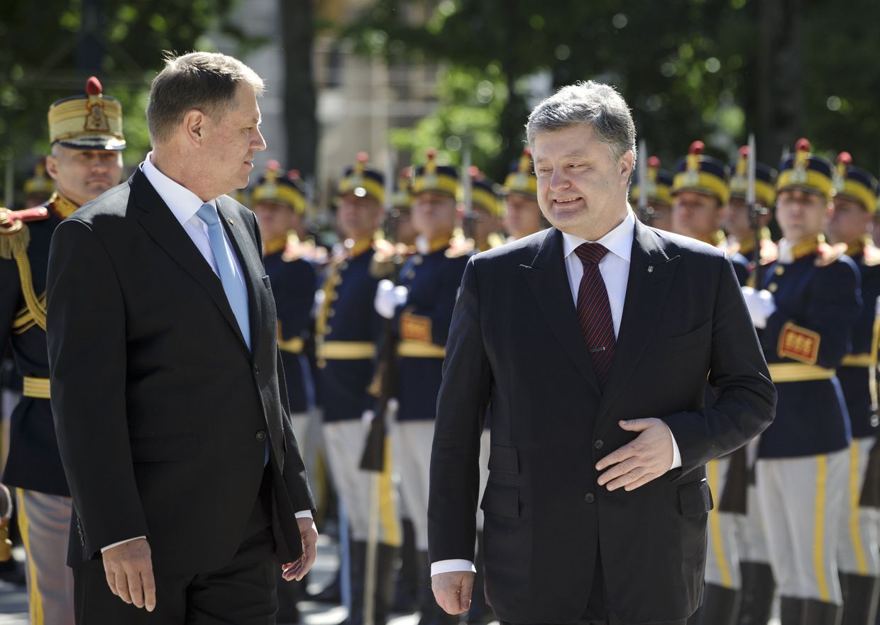 Президент Украины Петр Порошенко и президент Румынии Клаус Йоханнис