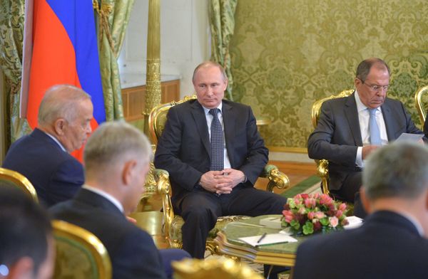 Президент России Владимир Путин и президент Узбекистана Ислам Каримов