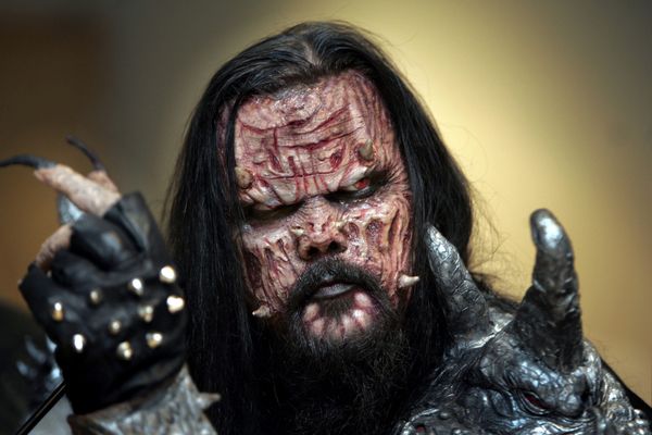 Солист группы lordi на пресс-конференции в Хельсинки