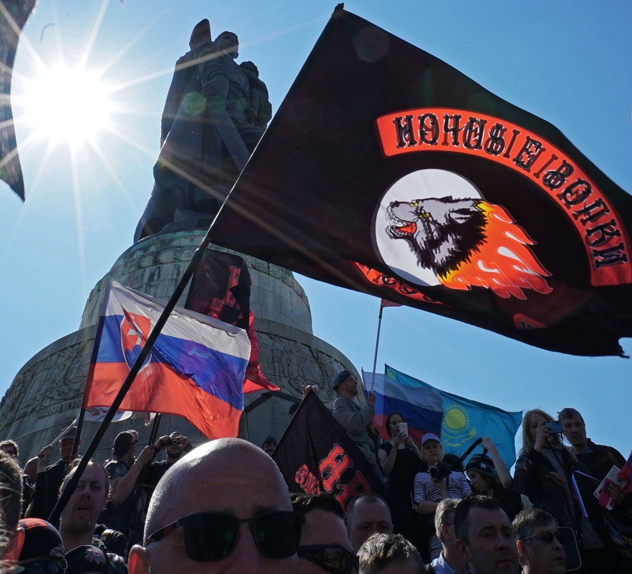 Участники мотоклуба «Ночные волки» в Берлине