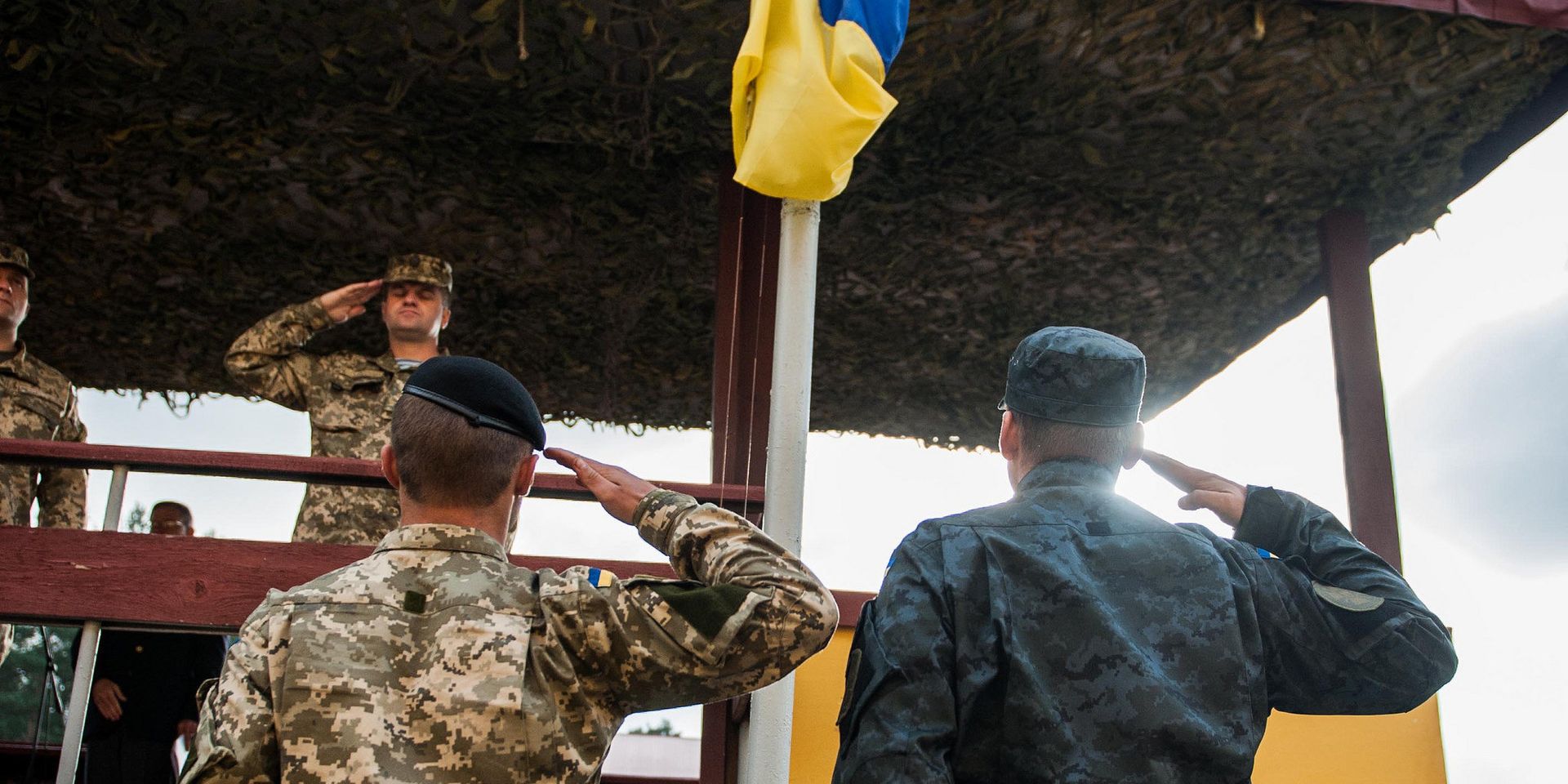Солдаты Украинской армии и армии США во время церемонии закрытия учений Rapid Trident 2014 - ИноСМИ, 1920, 18.11.2021