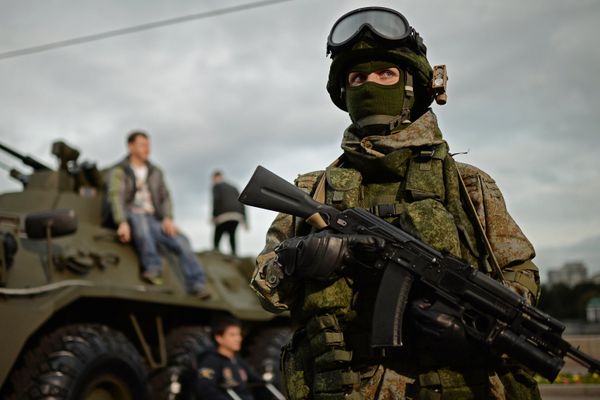 Военнослужащий на фестивале «Армия России»