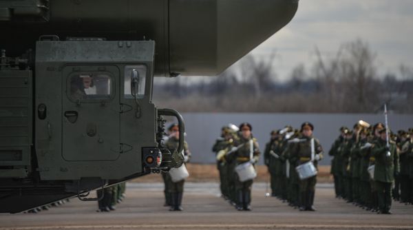 МБР Ярс во время тренировки перед военным парадом 9 мая на полигоне в Алабино