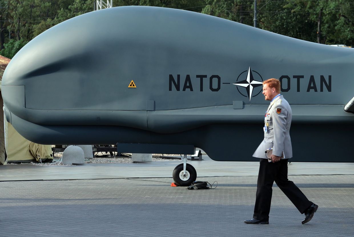 Беспилотный летательный аппарат НАТО Global Hawk Block 40