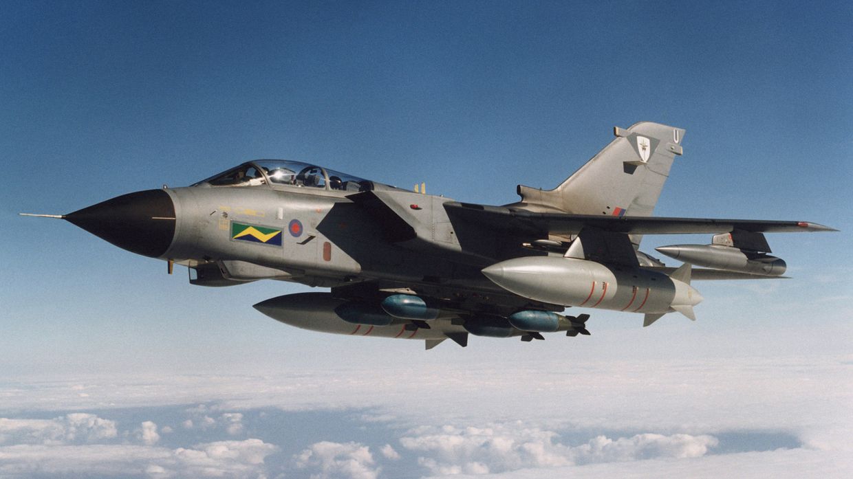 Истребитель Tornado ВВС Великобритании