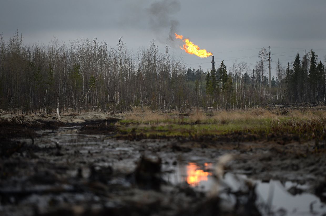 Сжигание попутного газа в ходе нефтедобычи в Ханты-Мансийском округе