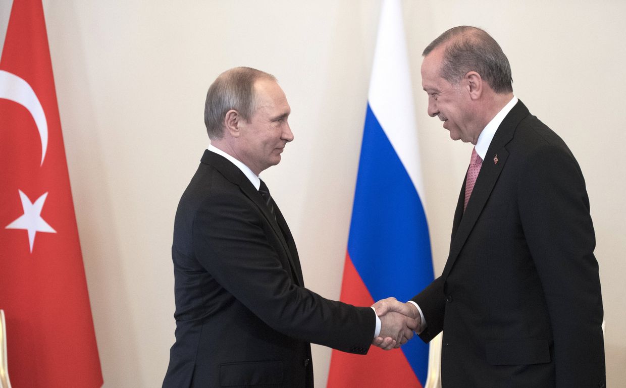 Президент России Владимир Путин и президент Турции Реджеп Тайип Эрдоган во время встречи в Санкт-Петербурге