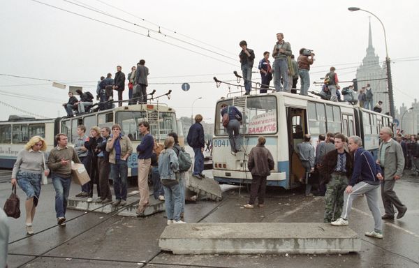 Баррикады в Москве