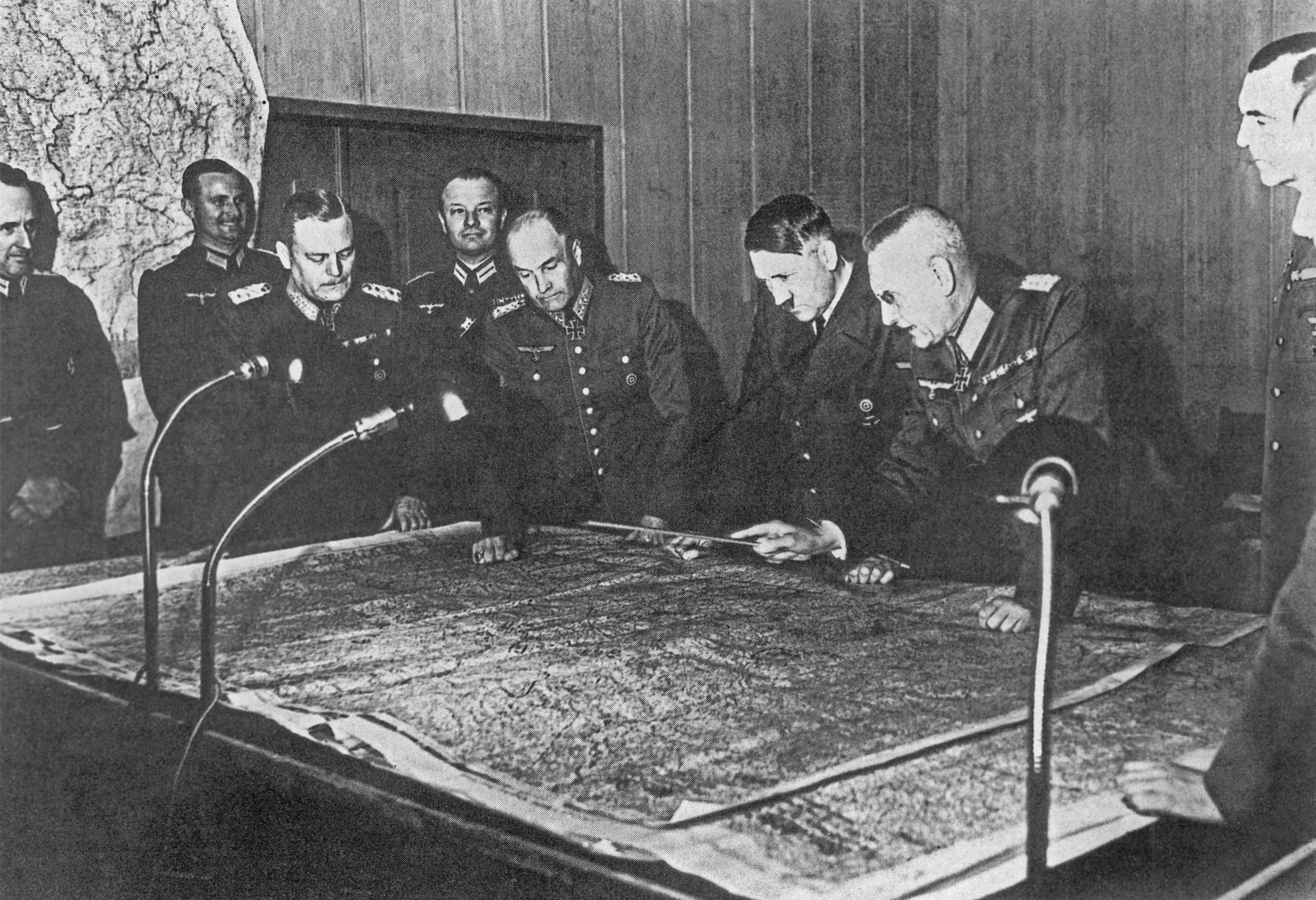 Совещание генерального штаба в 1940 году - ИноСМИ, 1920, 10.09.2025
