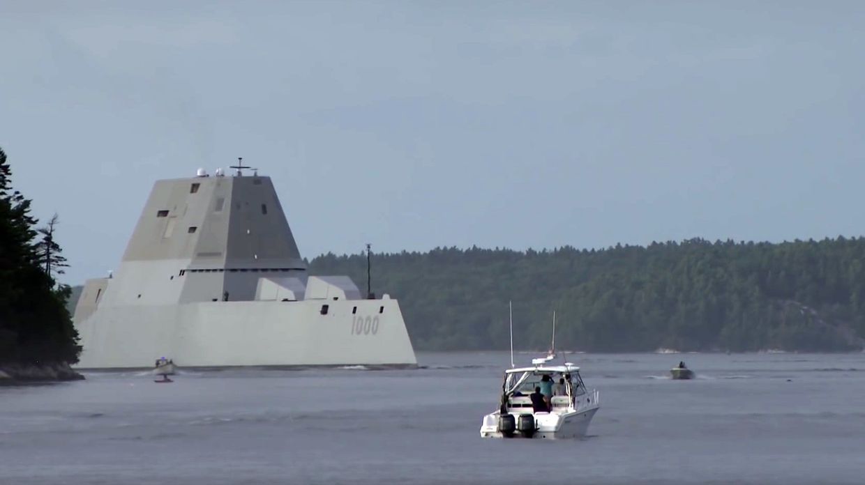 США спустили на воду корабль-призрак