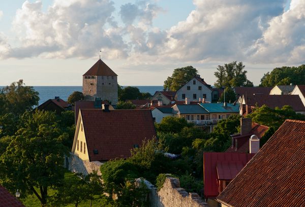 Висбю, главный город шведского острова Готланд Висбю, главный город шведского острова Готланд