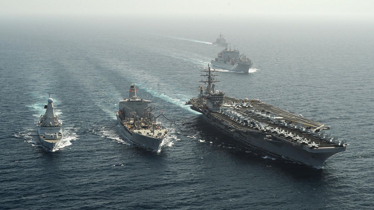 Авианосец ВМС США Dwight D. Eisenhower