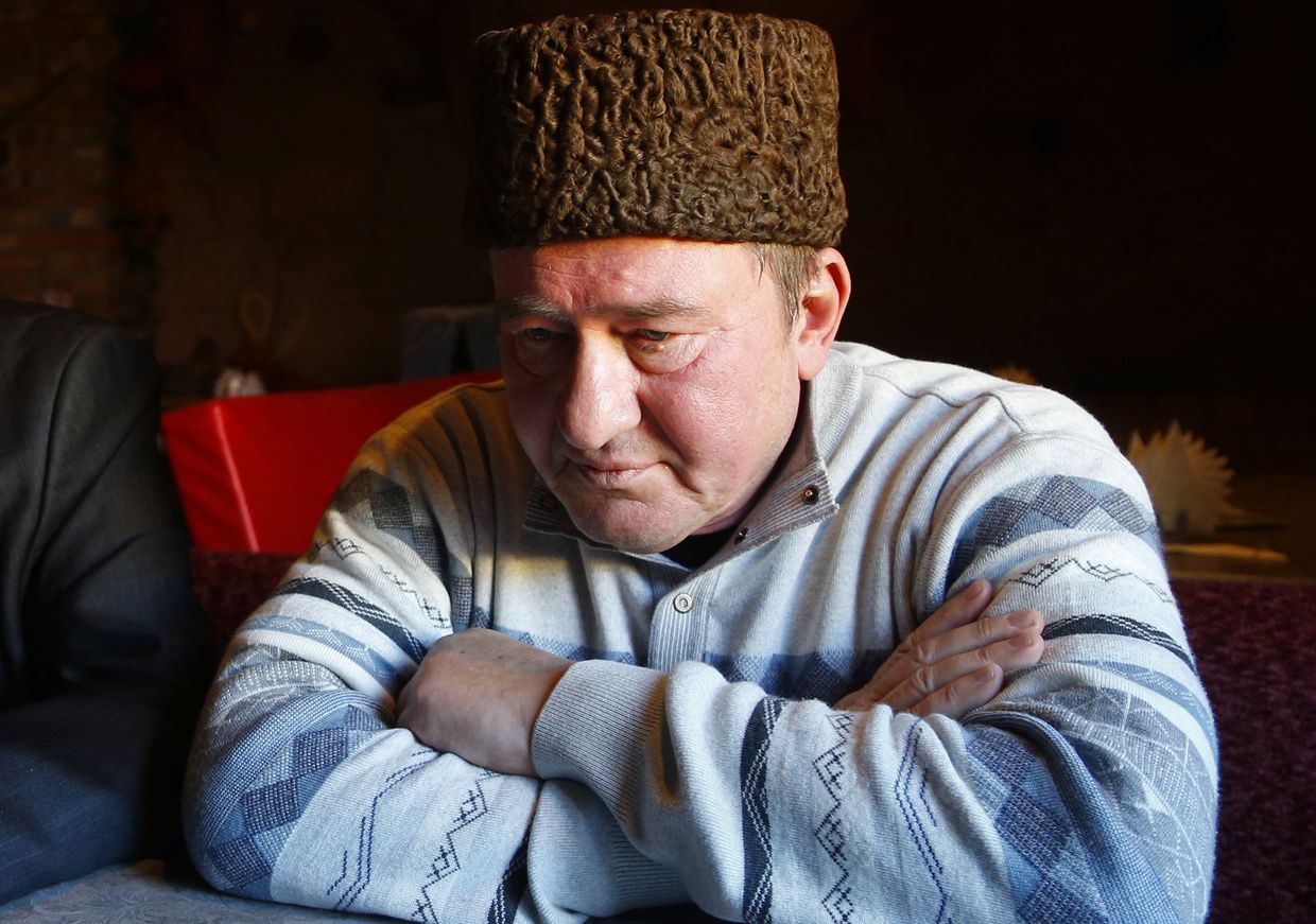 Ильми Умеров во время интервью с Ассошиэйтед Пресс в Симферополе