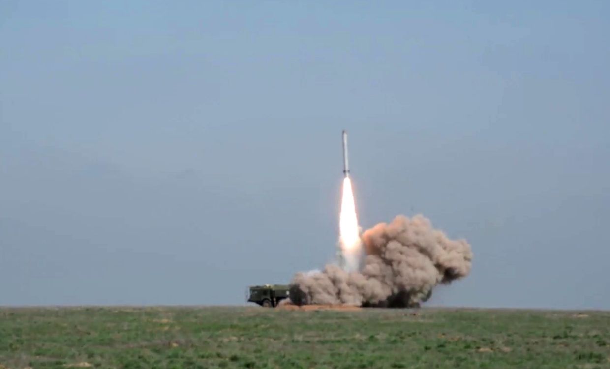На полигоне в Астраханской области проведен боевой пуск ракеты из комплекса Искандер-М