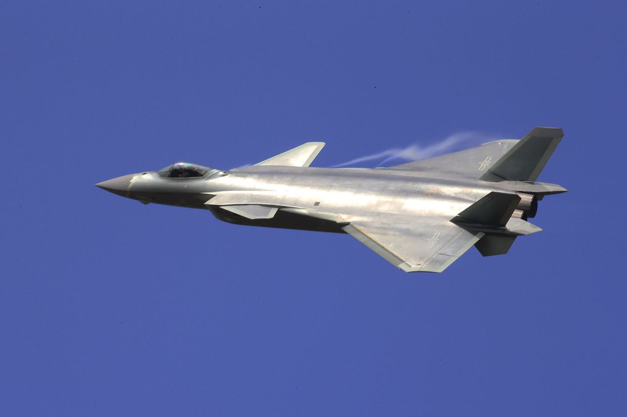 Китайский истребитель J-20