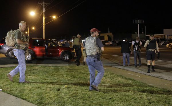 Вооруженные люди из организации Oath Keepers в городе Фергюсон