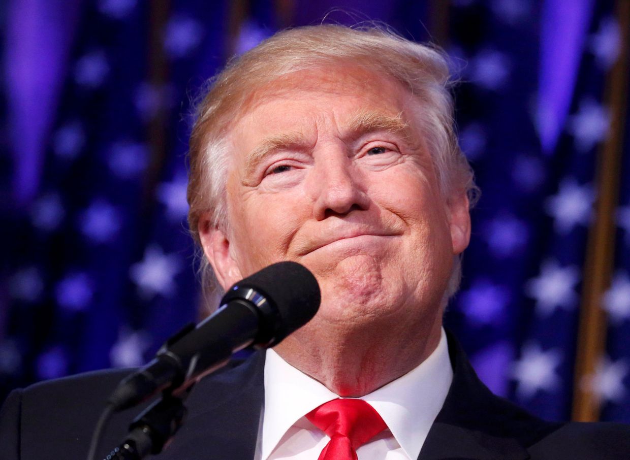 Избранный президент США Дональд Трамп во время выступления в Нью-Йорке