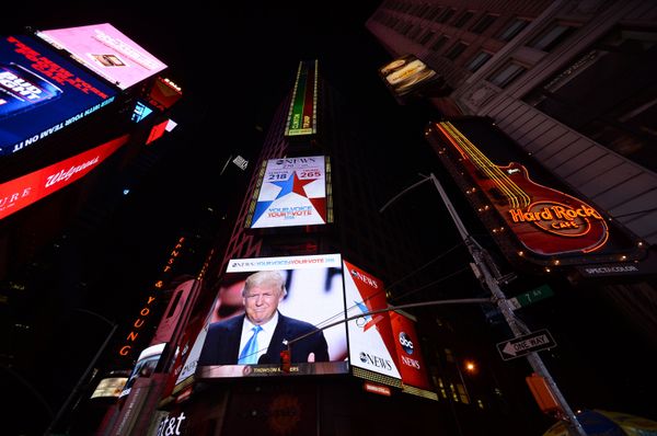 Трансляция выступления избранного президента США Дональда Трампа