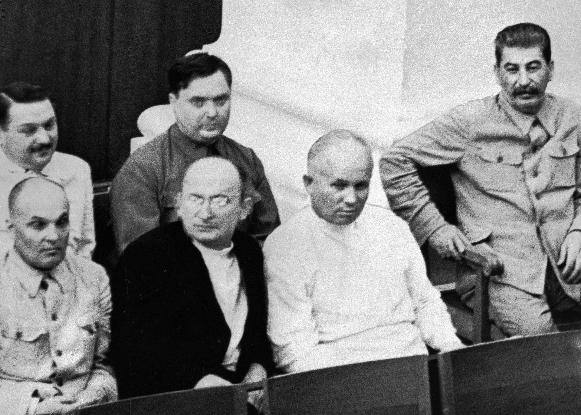 Иосиф Сталин, Никита Хрущев, Лаврентий Берия, Матвей Шкирятов, Георгий Маленков и Андрей Жданов - ИноСМИ, 1920, 19.09.2021