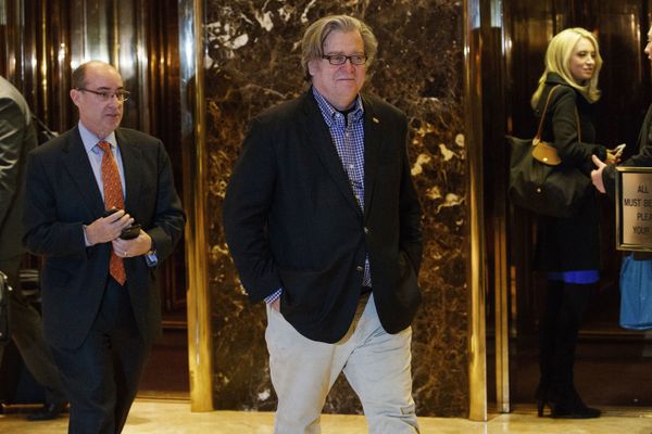 Глава предвыборного штаба Трампа Стивен Бэннон Глава предвыборного штаба Трампа Стивен Бэннон