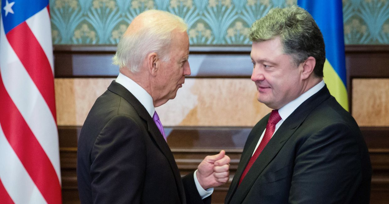 Вице-президент США Джо Байден и президент Украины Петр Порошенко во время встречи в Киеве
