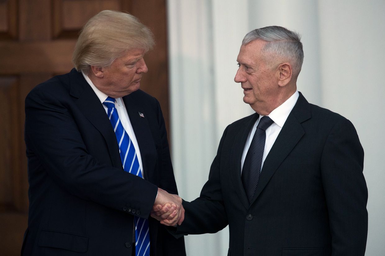 Избранный президент США Дональд Трамп и возможный шеф Пентагона Джеймс Маттис