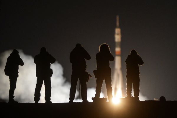 Пуск ракеты-носителя «Союз-ФГ» с пилотируемым кораблем «Союз МС-03» с космодрома «Байконур» Пуск ракеты-носителя «Союз-ФГ» с пилотируемым кораблем «Союз МС-03» с космодрома «Байконур»