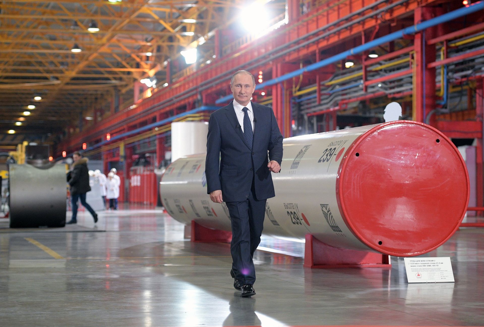 Президент РФ Владимир Путин во время посещения «Челябинского трубопрокатного завода» - ИноСМИ, 1920, 04.10.2021