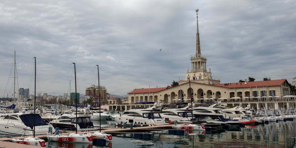 Морской порт Сочи