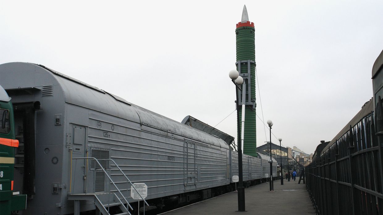 Боевой железнодорожный ракетный комплекс «Молодец»