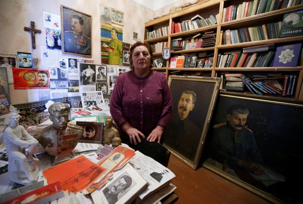 Фан-клуб Сталина в Грузии Фан-клуб Сталина в Грузии