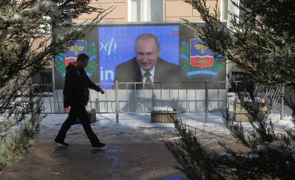 Трансляция двенадцатой большой ежегодной пресс-конференции президента РФ Владимира Путина в Симферополе
