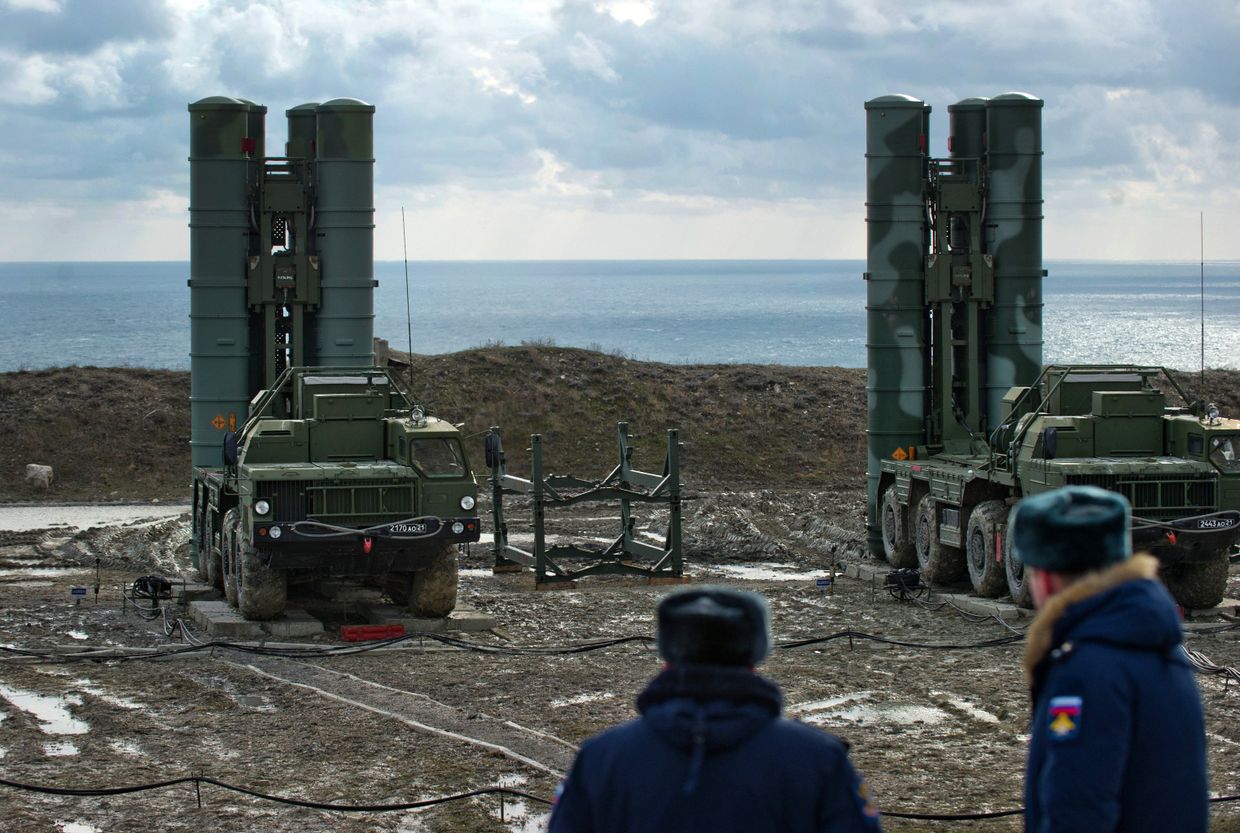 Зенитный ракетный комплекс С-400 «Триумф» полка противовоздушной обороны в Феодосии
