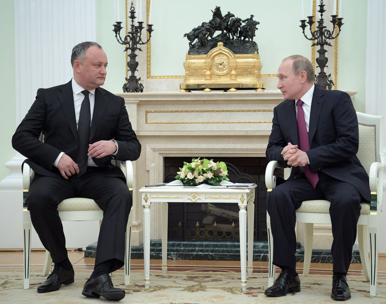 Президент РФ Владимир Путин и президент Молдовы Игорь Додон во время встречи в Кремле. 17 января 2016 Президент РФ Владимир Путин и президент Молдовы Игорь Додон во время встречи в Кремле. 17 января 2016