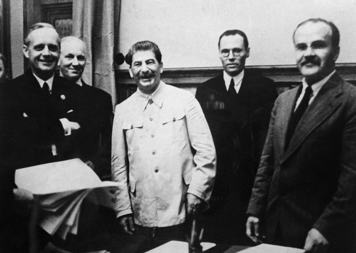 Иоахим фон Риббентроп, Иосиф Сталин и Вячеслав Молотов