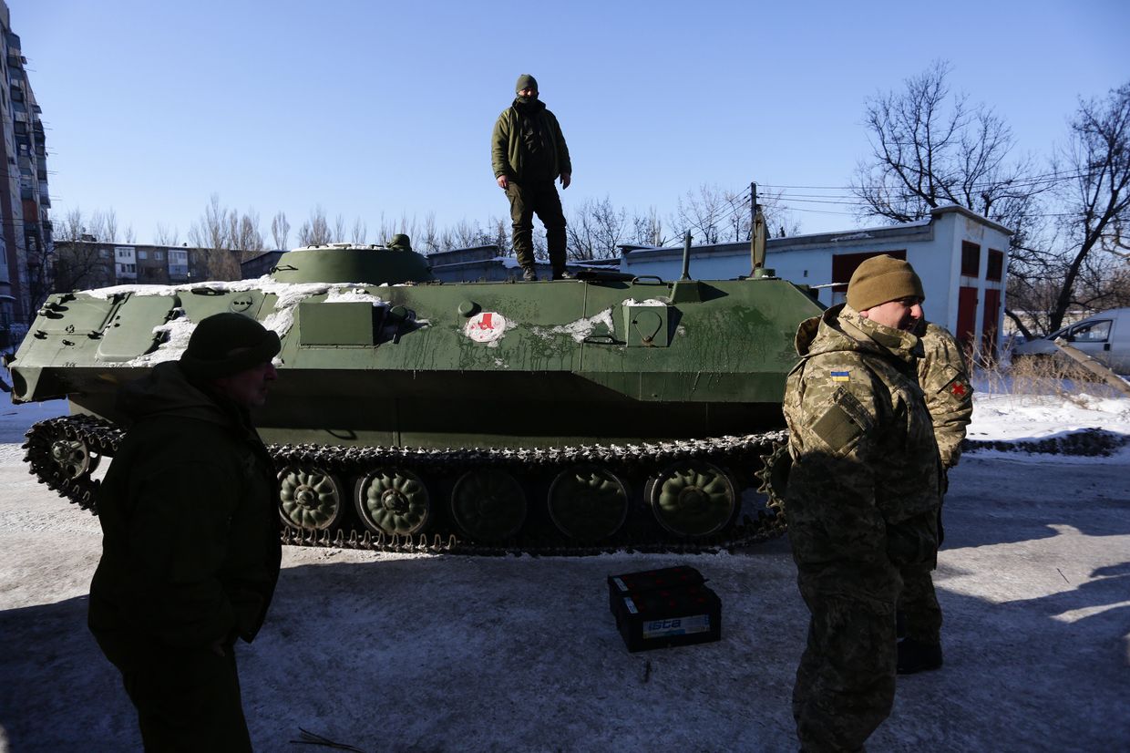 Украинские военнослужащие в Авдеевке