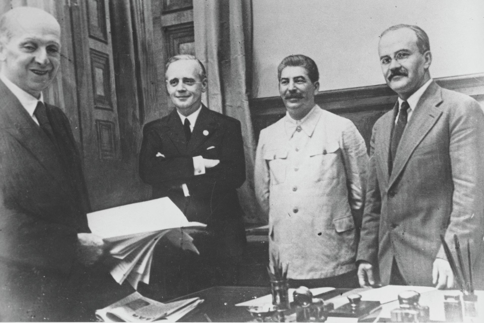 Договор о ненападении между Германией и Советским Союзом - ИноСМИ, 1920, 10.09.2025