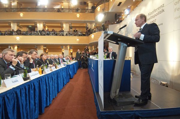 Президент России Владимир Путин во время выступления в Мюнхене. 11 февраля 2007