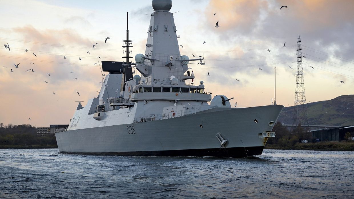 Эскадренный миноносец типа 45 HMS Diamond