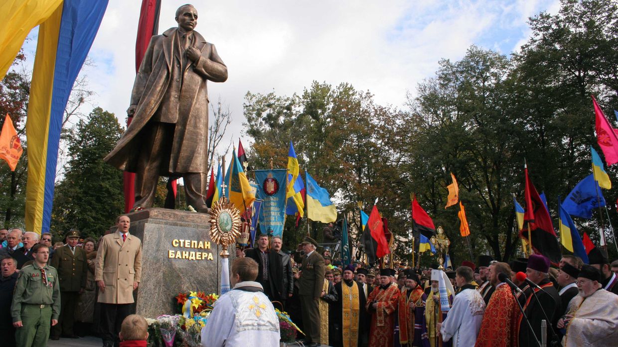 Открытие памятника Бандере во Львове