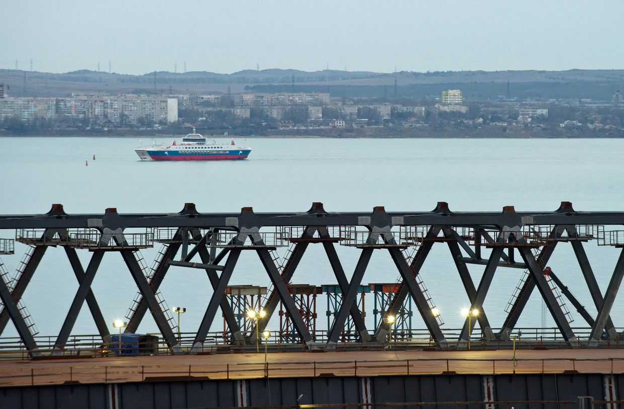 Строительство моста через Керченский пролив в Крыму