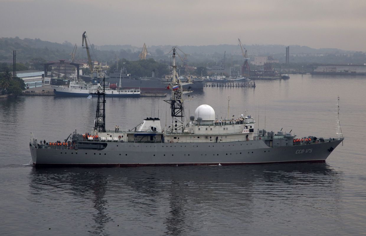 Разведывательный корабль ССВ-175 «Виктор Леонов»